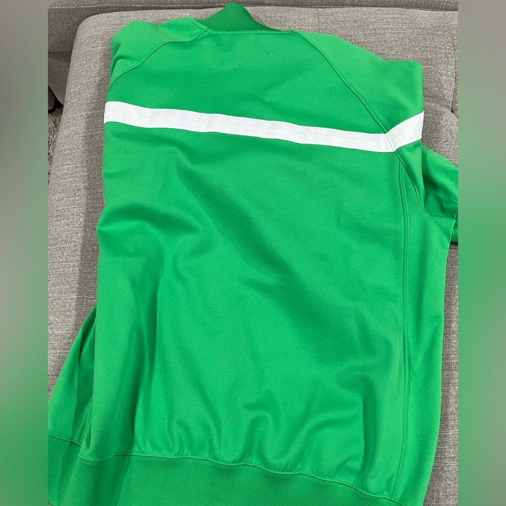 Green Nike Jacket. Very good condition